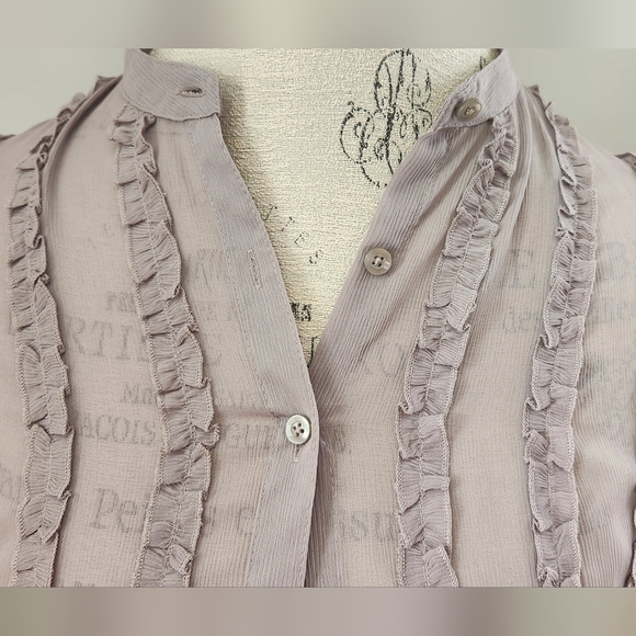 LOFT ruffle grey blouse in size 4 - Picture 5 of 6